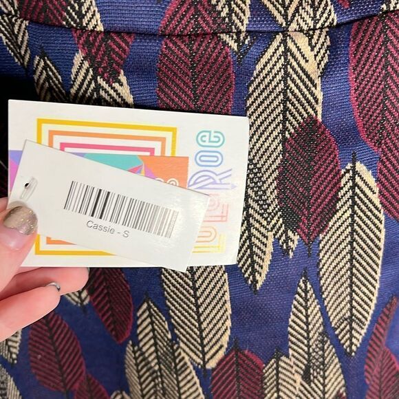 NWT LulaRoe Cassie Skirt - Picture 3 of 4